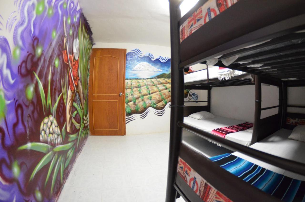 Fiesta Party Hostel - Cancun Exterior photo