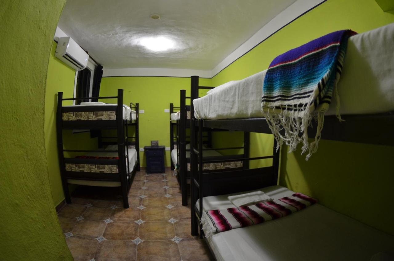 Fiesta Party Hostel - Cancun Exterior photo